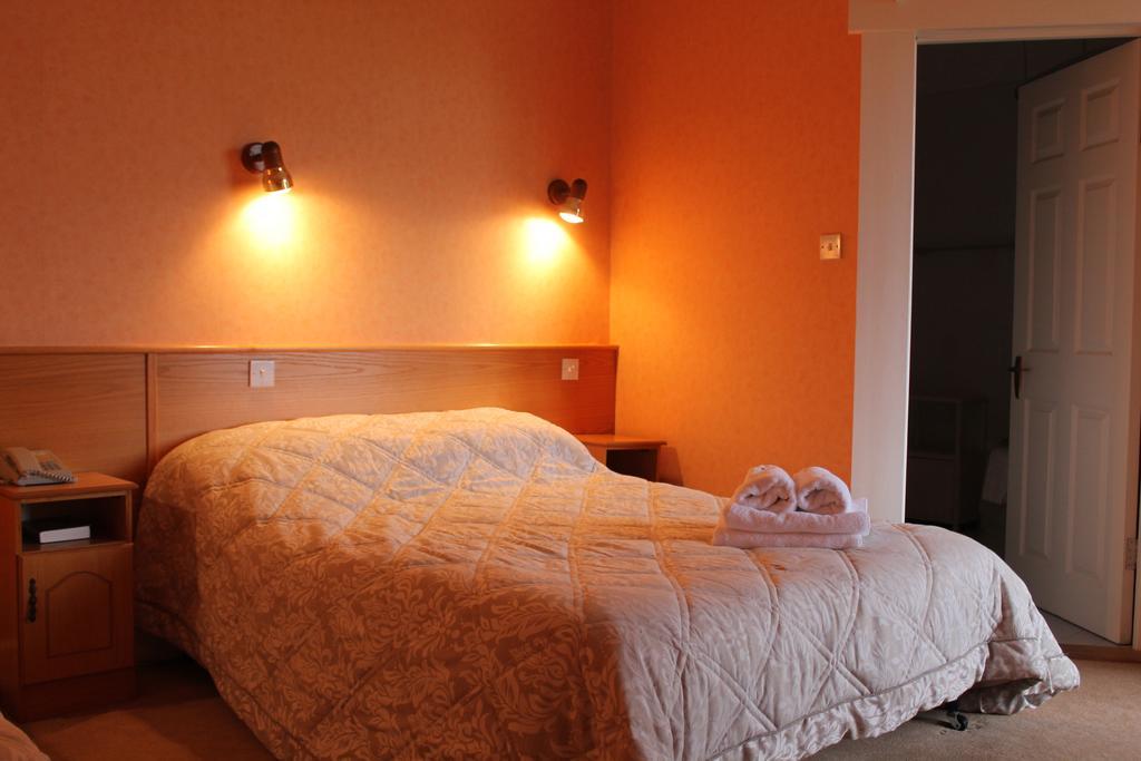 Riversdale Farm B&B Ballinamore Room photo